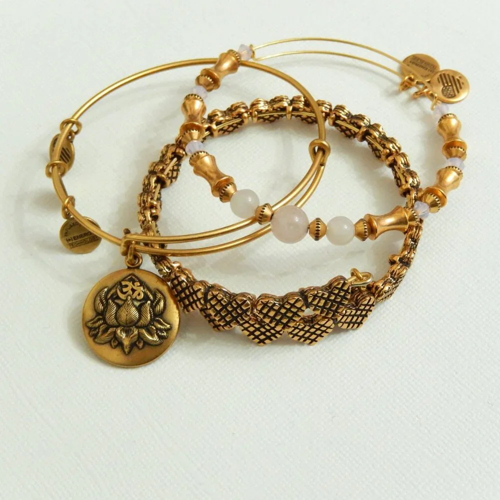 Alex and Ani 3 Pc Bracelet Set Rose Gold Hearts Lotus Peace Petals Rose Quartz